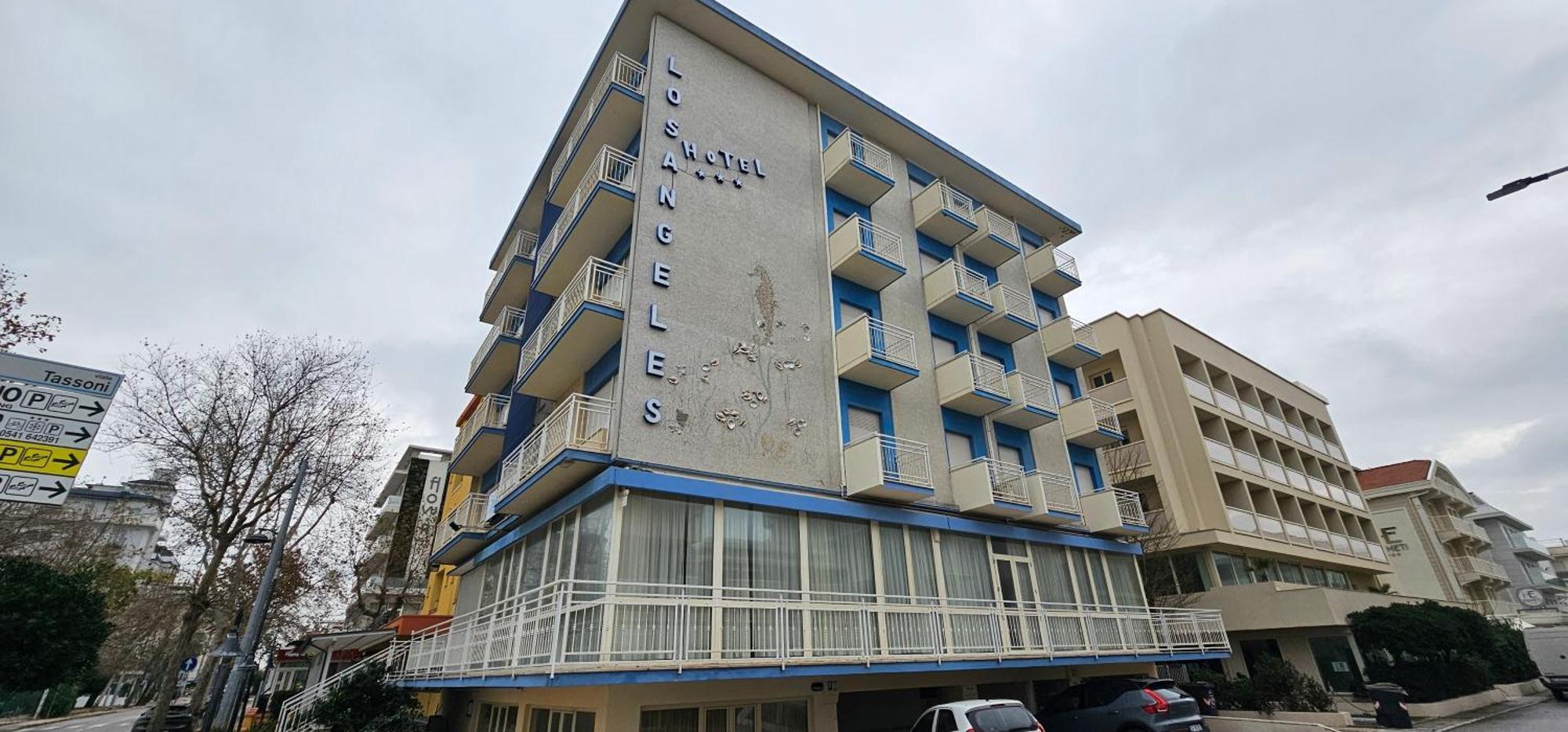 Hotel Los Angeles - Fronte Mare ริชชิโอเน ภายนอก รูปภาพ