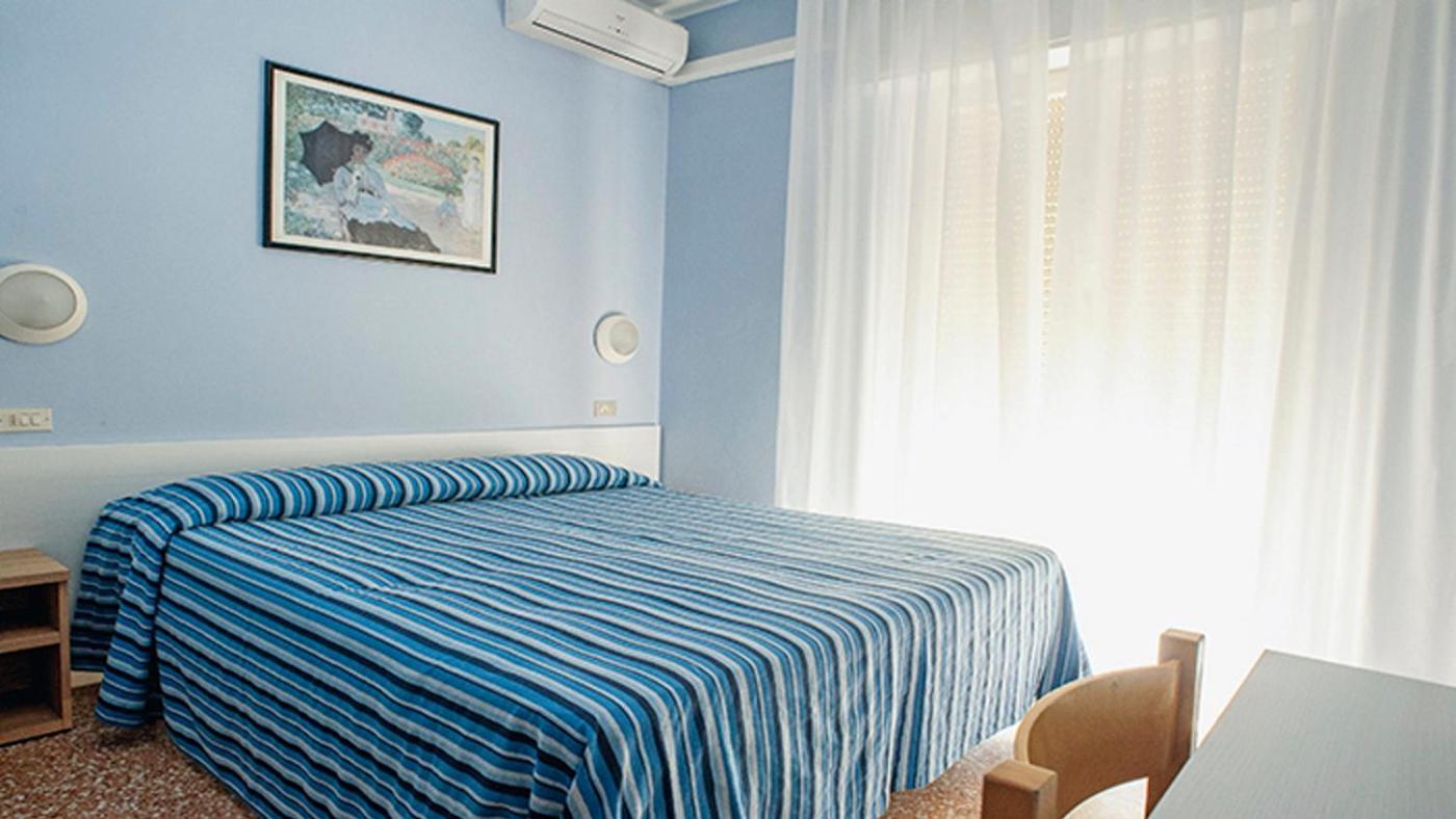 Hotel Los Angeles - Fronte Mare ริชชิโอเน ภายนอก รูปภาพ